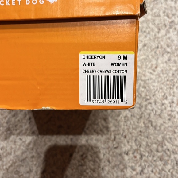 NEW Rocket Dog Cheery Canvas Sneaker White Sz 9 Casual - Picture 9 of 9